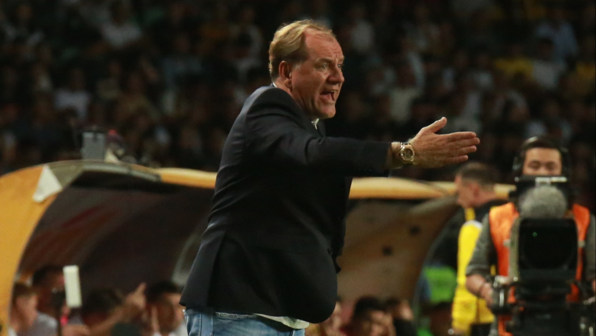 Вайсс пришел в раздевалку "Кайрата": как отреагировали игроки алматинцев