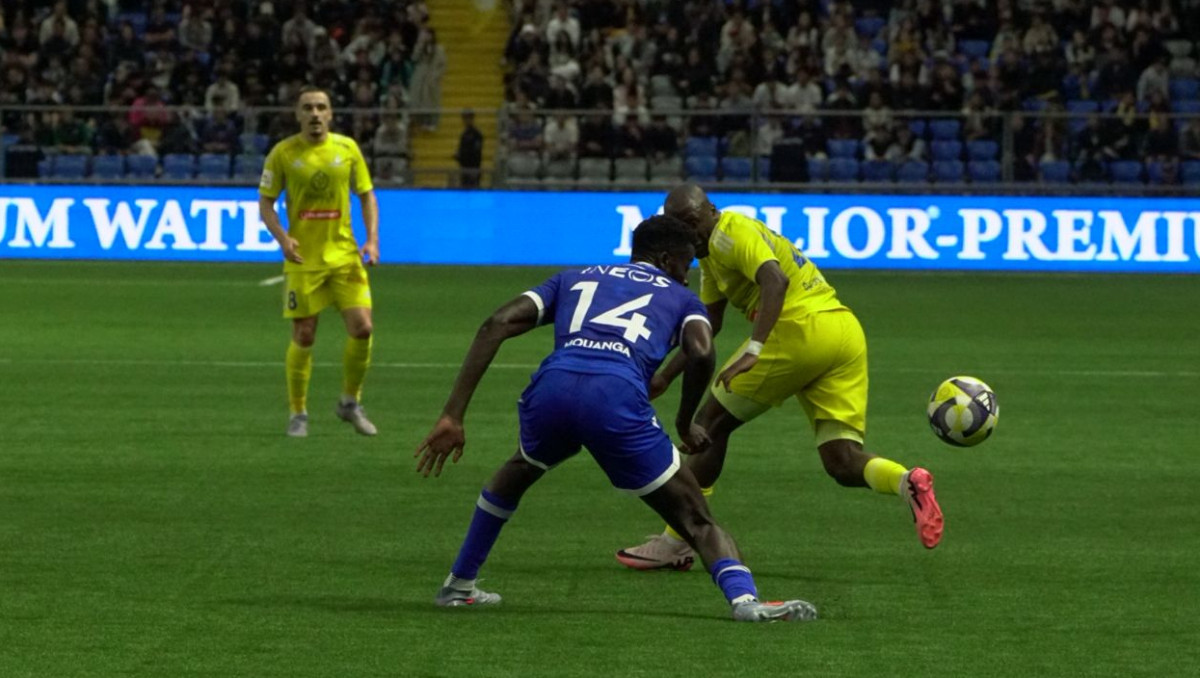 Ответный матч "Астаны" с "Лозанной" обернулся двумя голами и удалением