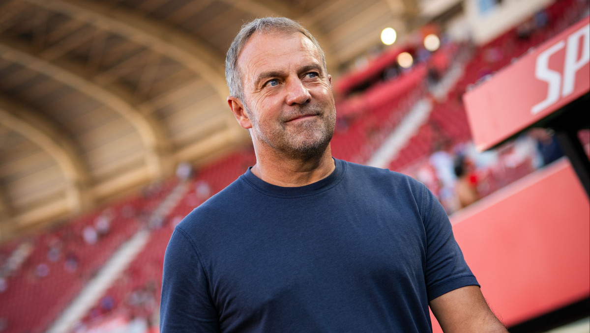 Флик не простил игрока "Барсы" за опоздание и усадил в запас