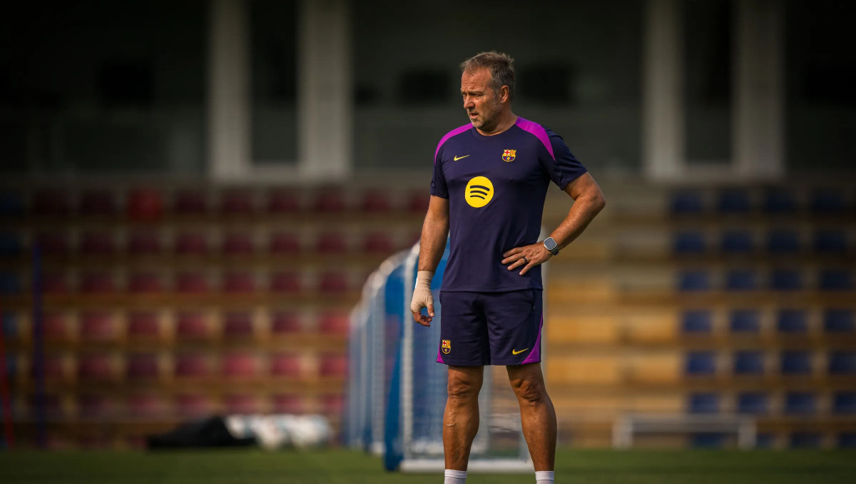 Флик заблокировал трансфер жемчужины "Барселоны" к конкурентам