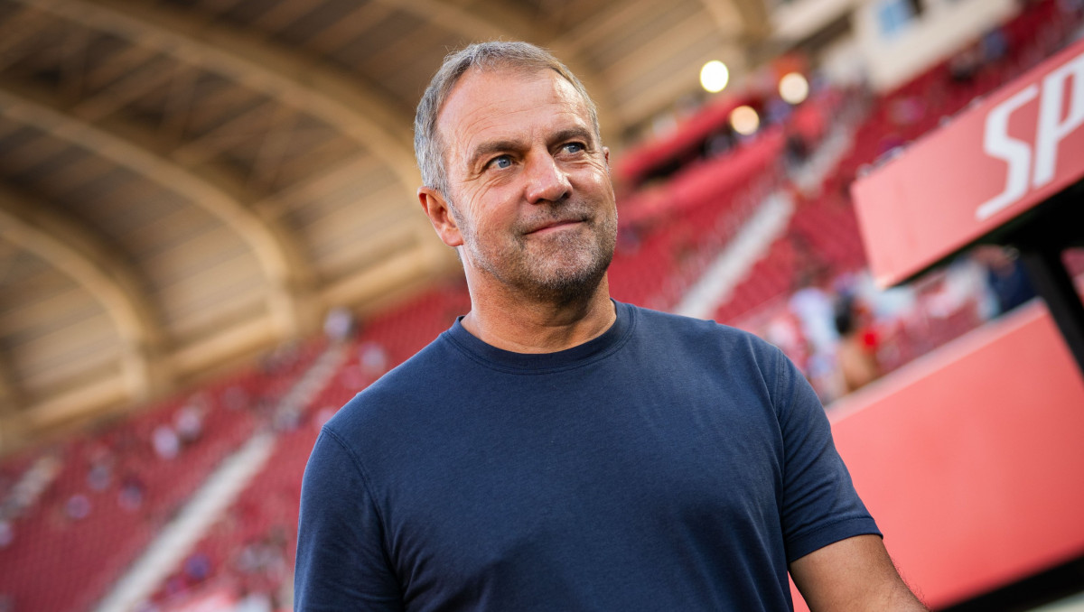 Флик дал игроку "Барселоны" неделю на поиски нового клуба