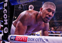 Энтони Джошуа. Кадр из видео 
Seconds Out©