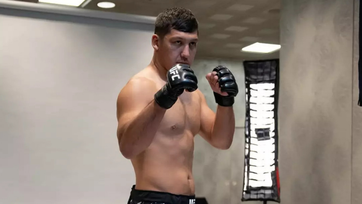 Прямая трансляция боя Нургожая и двух казахов в UFC
