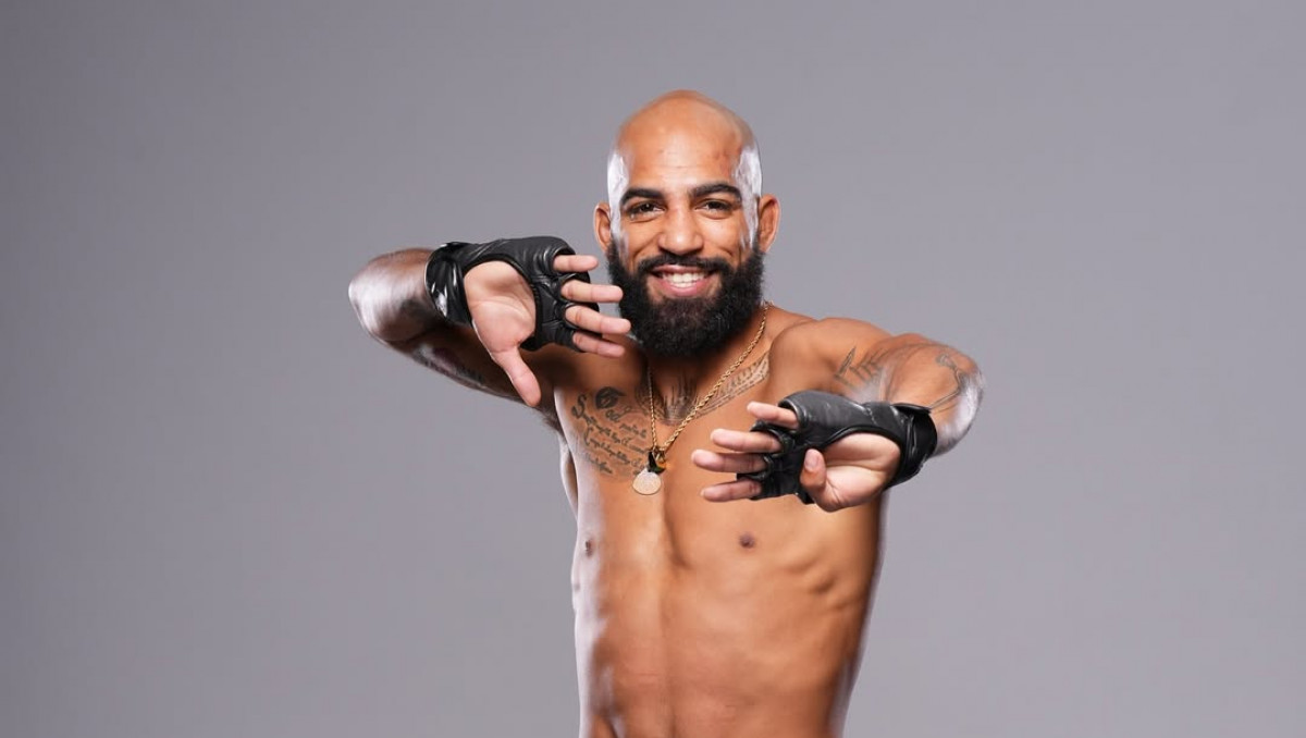 Обидчик Максума и Жумагулова совершил шокирующий нокаут на UFC в Шанхае