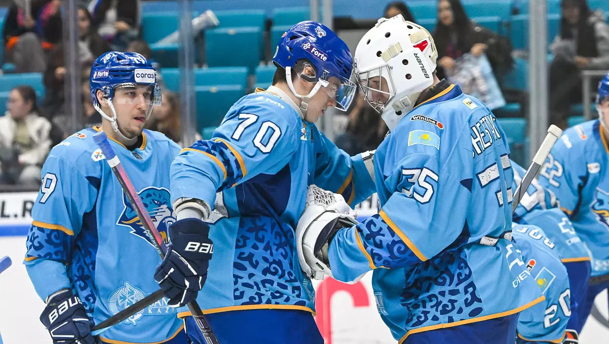 Тремя шайбами обернулся первый матч "Барыса" в предсезонке