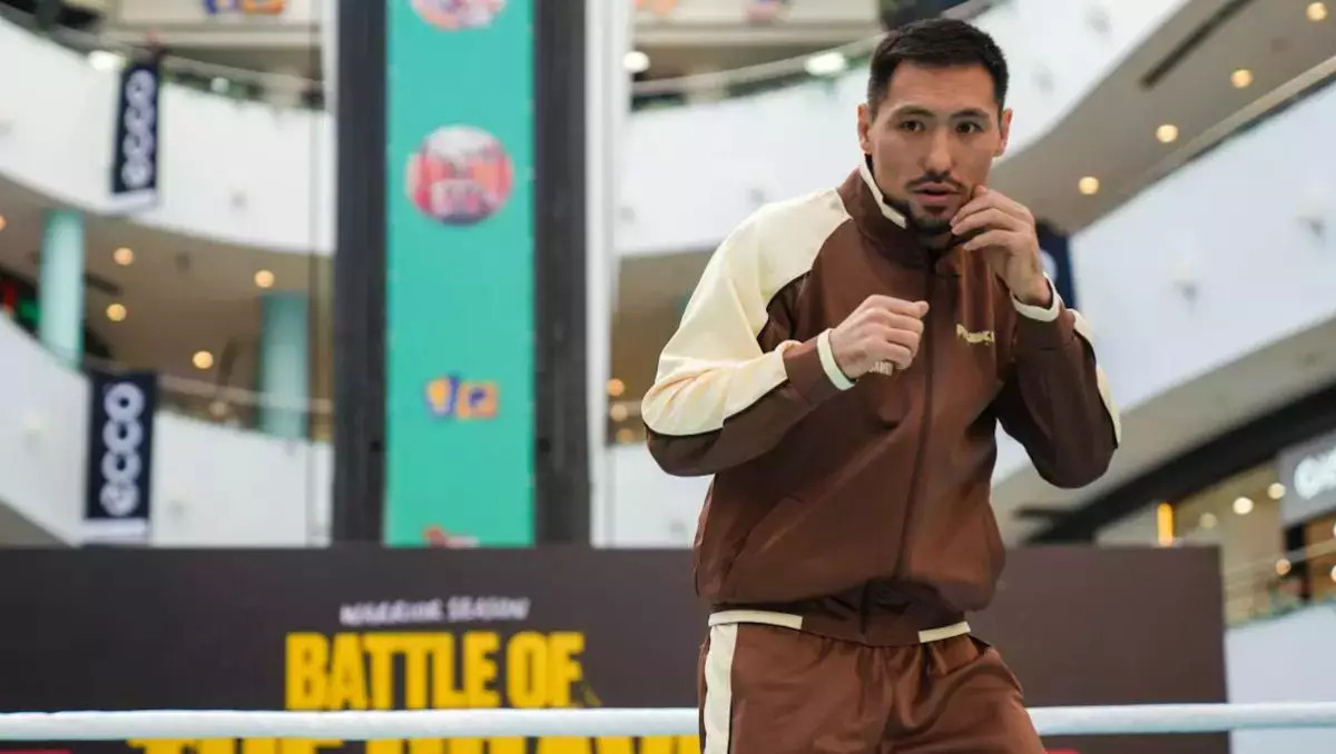 Чемпион мира по боксу из Казахстана стал героем компьютерной игры