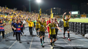 Футболисты "Кайрата" празднуют победу над "Селтиком" в Лиге чемпионов. Фото: Болат Айтмолда©