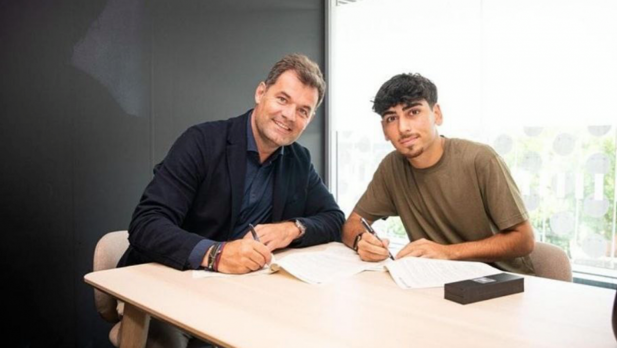 "Барселона" объявила о трансфере игрока сборной Азербайджана