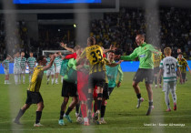 "Кайрат" празднует победу над "Селтиком" в Лиге чемпионов. ©Vesti.kz, Болат Айтмолда