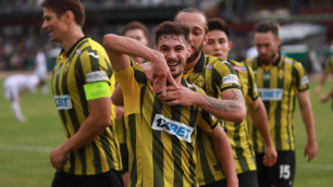 Жоржиньо (в центре). Фото: ФК "Кайрат"©