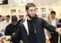 ©instagram.com/islam_makhachev/