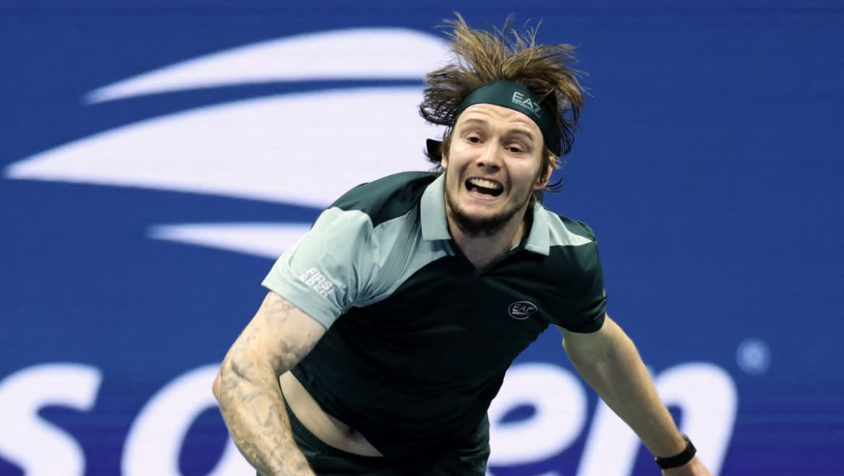 Разгромом обернулся матч Бублика с первой ракеткой мира на US Open