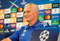 Жозу Моуриньо на пресс-конференции Лиги чемпионов. ©ФК "Фенербахче"