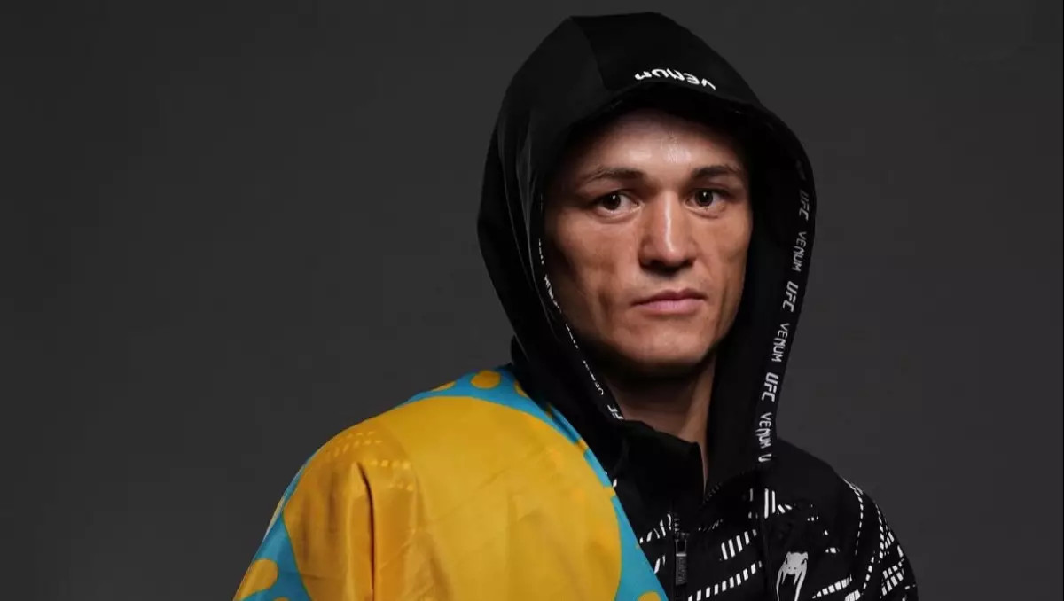 Алмахан проведет бой против Топурии на историческом турнире UFC