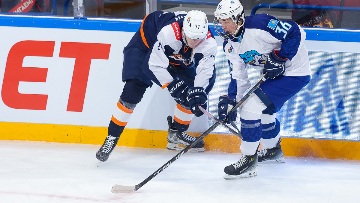 "Барыс" подписал ещё четырёх игроков