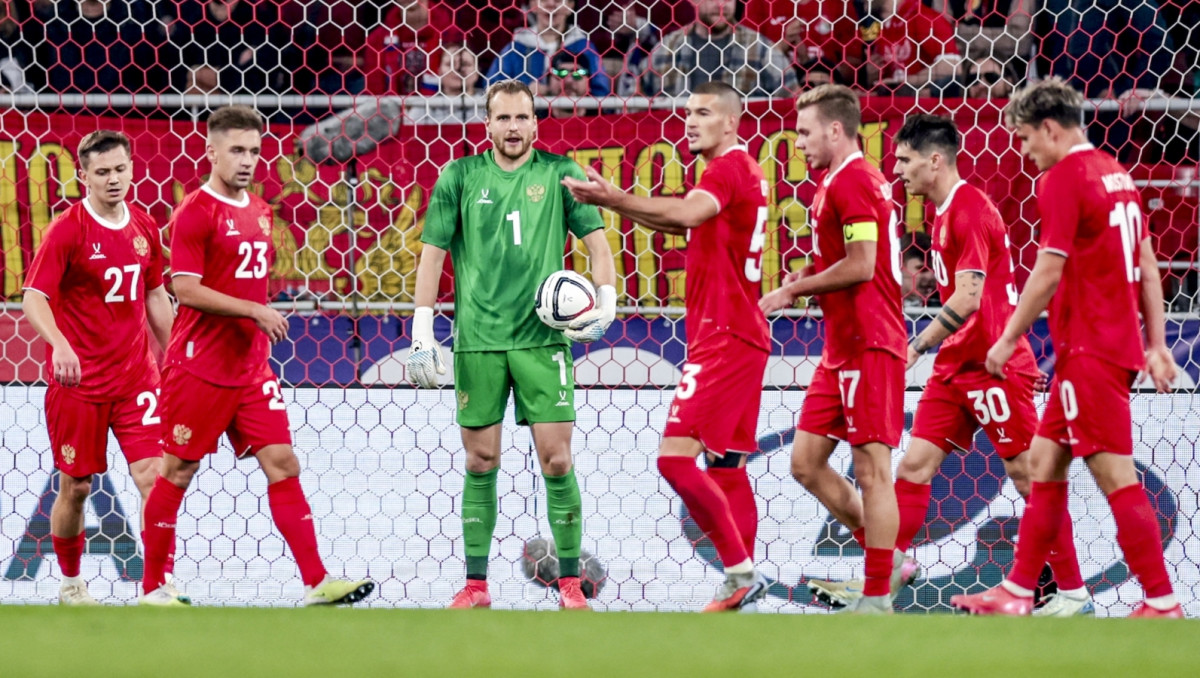 Сборная России не смогла обыграть команду из топ-100 ФИФА