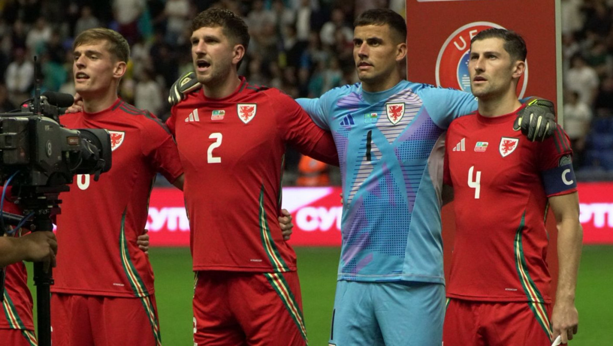 "Нам очень повезло". Капитан сборной Уэльса признал силу казахстанских футболистов