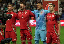 Игроки сборной Уэльса перед игрой с Казахстаном. Фото: Vesti.kz, Маржан Куандыкова©