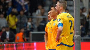 Игроки сборной Казахстана после поражения от Уэльса. Фото: Vesti.kz, Маржан Куандыкова©