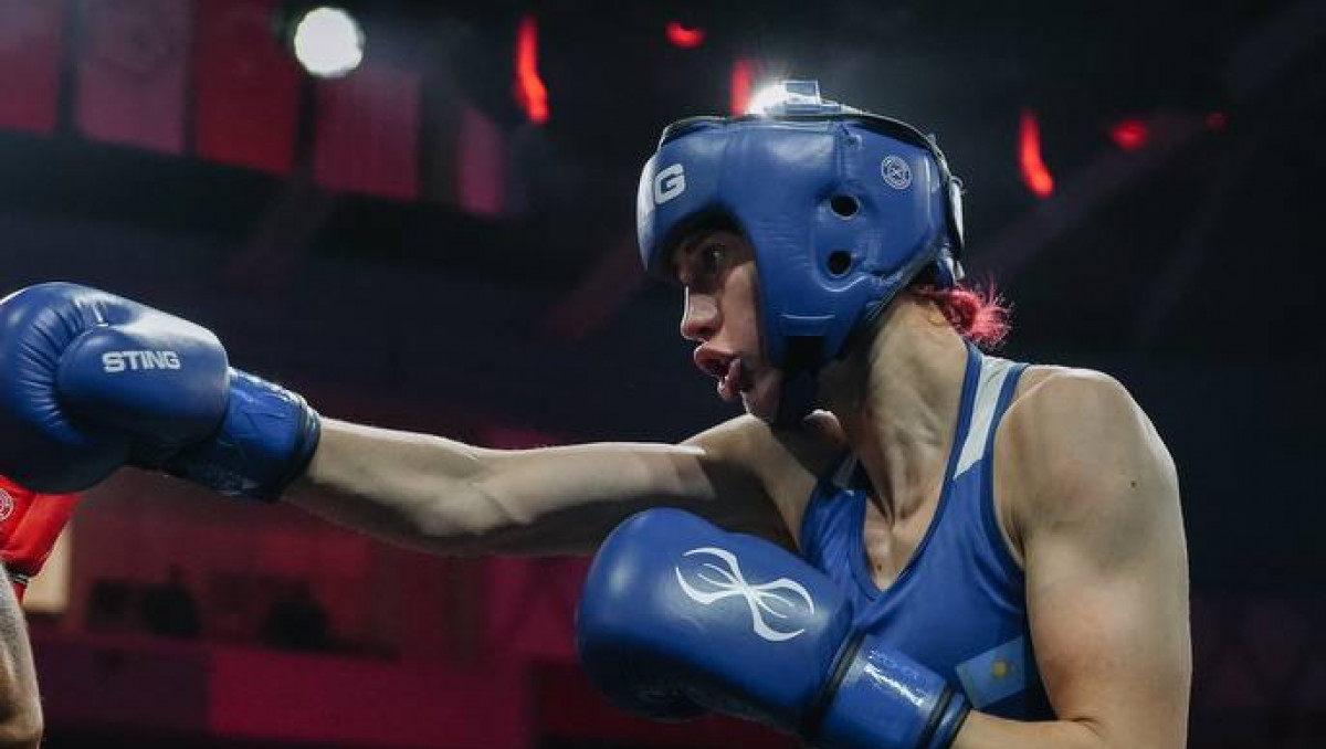 Казахстан одержал еще одну победу на историческом ЧМ по боксу