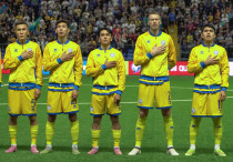 Игроки сборной Казахстана перед матчем с Уэльсом. Фото: Vesti.kz, Маржан Куандыкова©