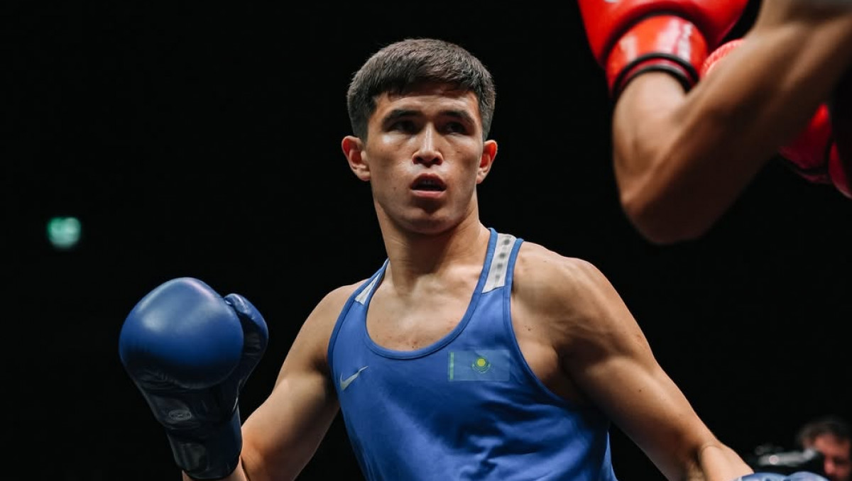 Уникальный боксер из Казахстана на камбэке выиграл второй бой на ЧМ-2025