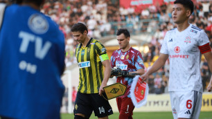 Александр Мартынович и Алибек Касым. Фото: ФК "Кайрат"©