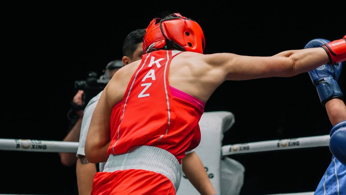 Разгром принёс Казахстану первого финалиста ЧМ-2025 по боксу