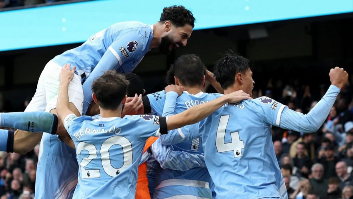 Хусанов отличился в разгроме "Сити" против "Манчестер Юнайтед" в АПЛ