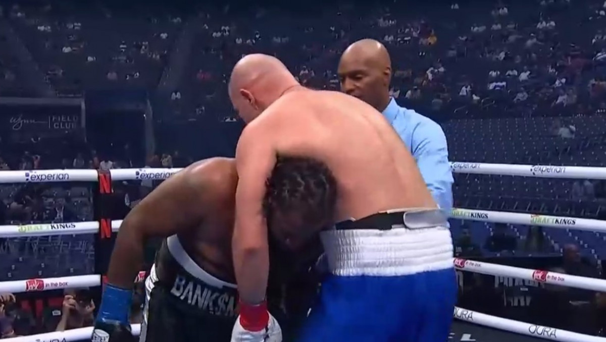 В Британии назвали Дычко посредственным боксёром, а его соперника - полным нолём