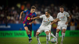 Фермин Лопес (слева). ©ФК "Барселона"