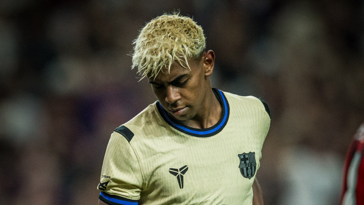 "Барселона" потеряла Ямаля: Флик нашел виновного