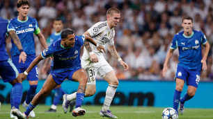 Франко Мастантуоно в окружении соперников. ©ФК "Реал"