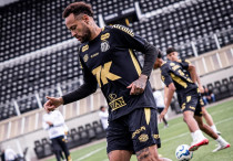 Неймар на тренировке. Фото: ФК "Сантос"©