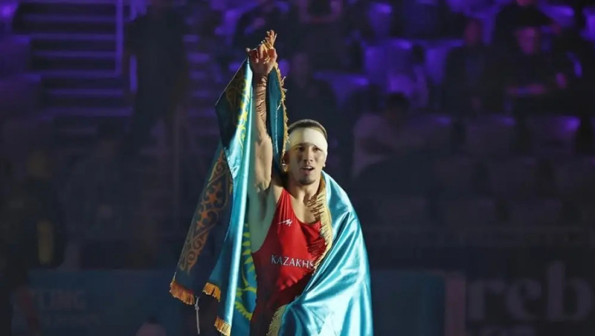 Токаев поздравил чемпиона мира по греко-римской борьбе из Казахстана