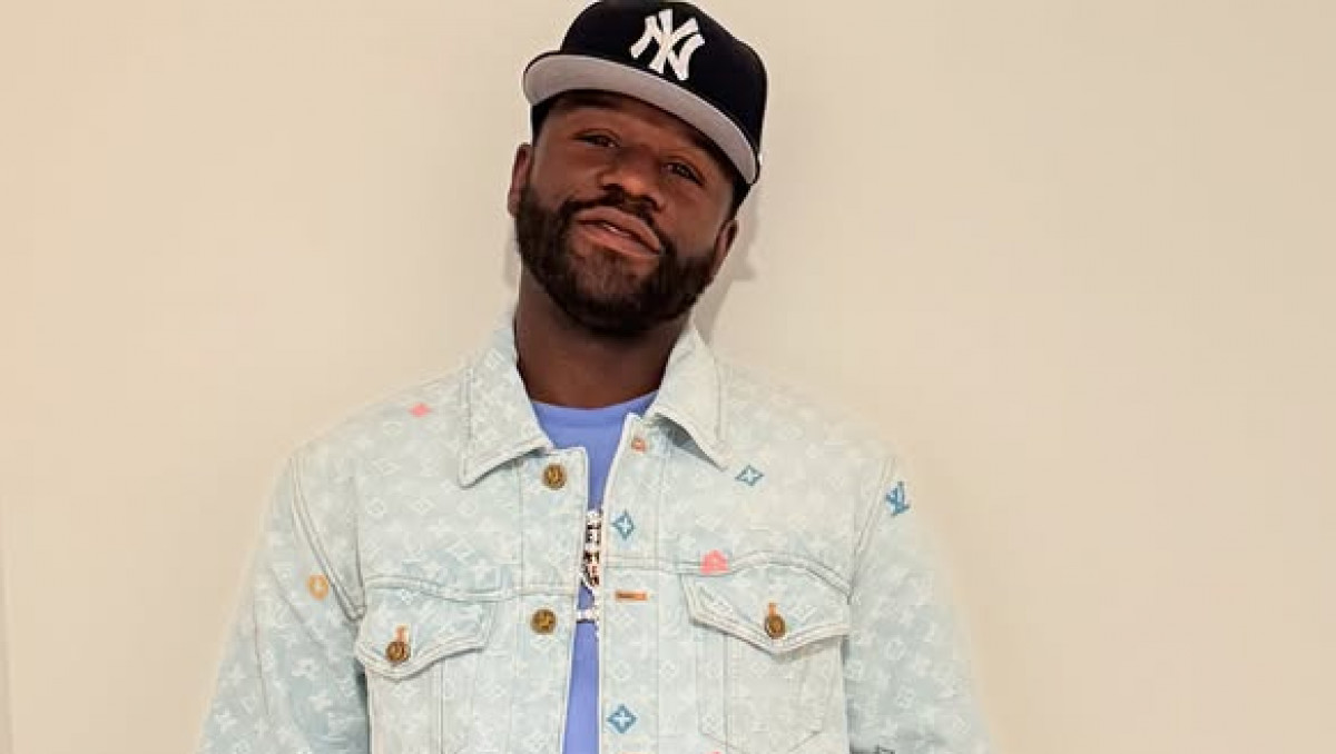 Мейвезер собрался вернуться и провести бой против легенды бокса