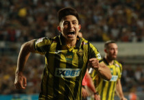 Дастан Сатпаев. Фото: ФК "Кайрат"©