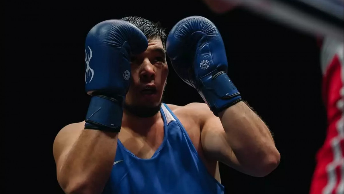 Квартиры и машины: как наградили Оралбая и Ташкенбая за триумф на ЧМ-2025