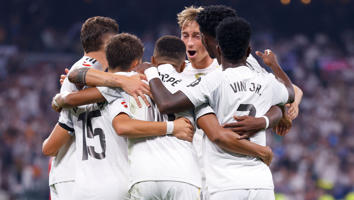 Президент "Барселоны" жестко прошёлся по "Реалу" за отказ от церемонии за "Золотой мяч"