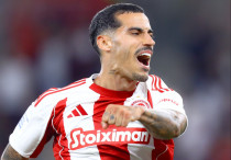 Шикинью из "Олимпиакоса". Фото: ФК "Олимпиакос"©