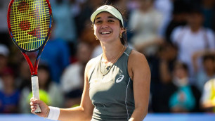 Ева Лис после победы над Еленой Рыбакиной. Фото: WTA/Jimmie48©