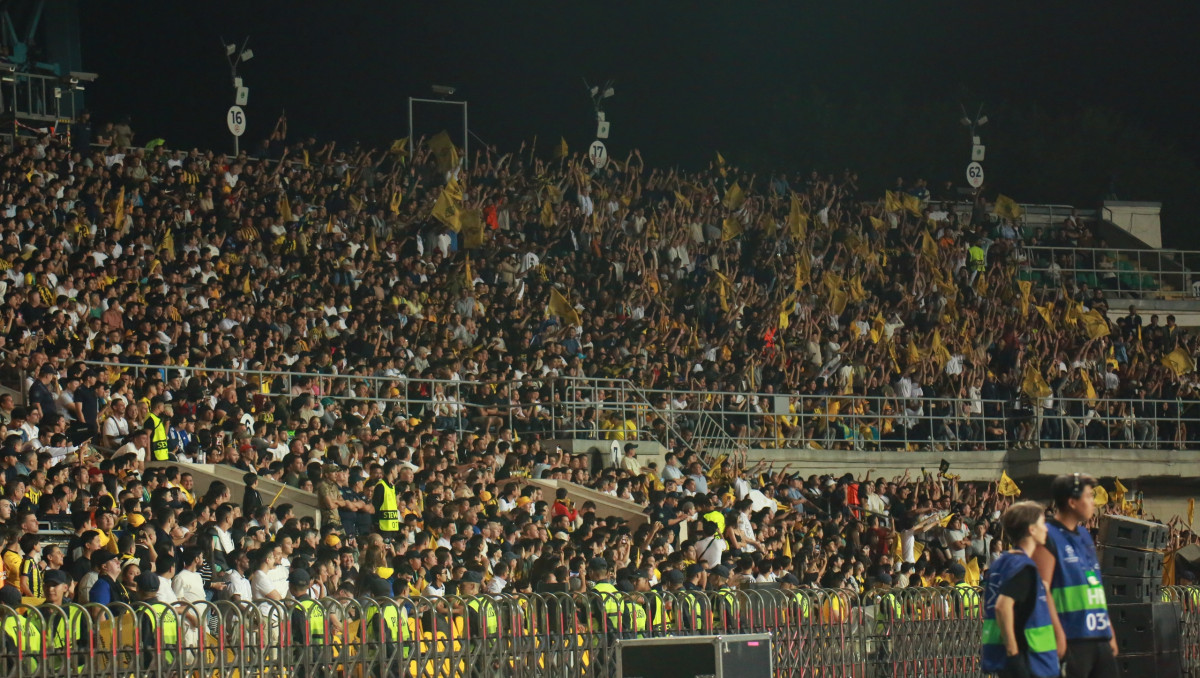 Полиция Алматы обратилась к фанатам перед матчем "Кайрат" - "Реал"