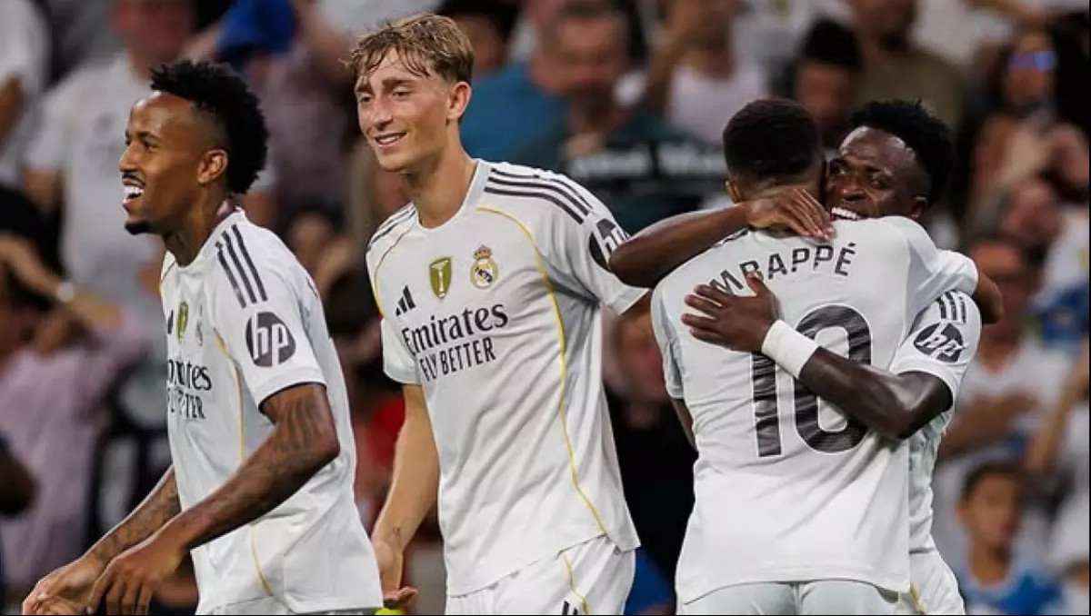 Алонсо устроил разнос защитнику "Реала" перед матчем с "Кайратом"