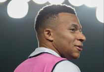 Килиан Мбаппе на "Центральном" стадионе в Алматы. ©ФК "Реал Мадрид"