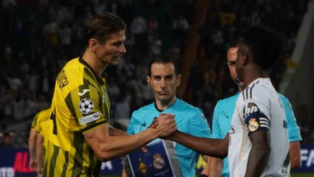 Александр Сорокин и Винисиус Жуниор. ©Vesti.kz/Болат Айтмолда