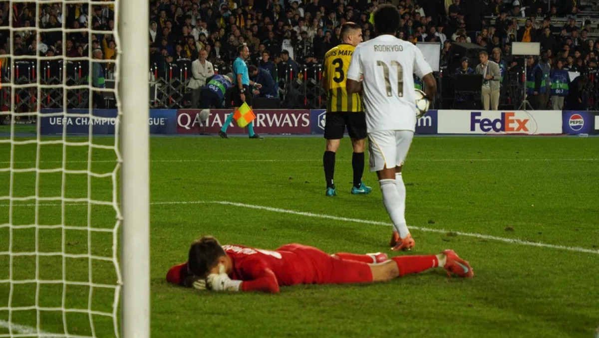 Вратарь "Кайрата" стал самым популярным футболистом Казахстана после 0:5 с "Реалом"