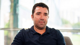 Деку. Фото: ФК "Барселона"©