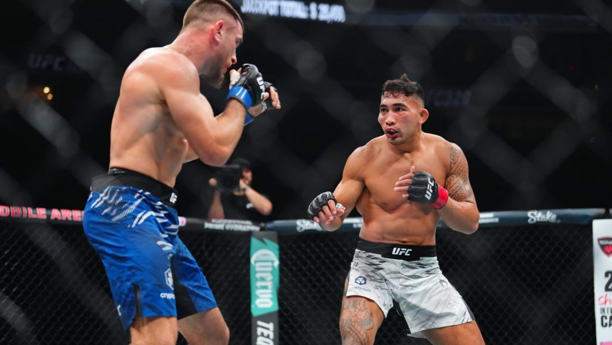 Судьи решили исход боя казахстанца на турнире UFC