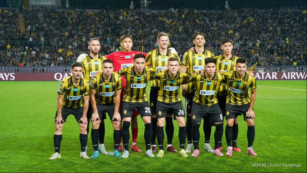 "Неправильно выделять кого-то одного". Тренер "Кайрата" о подарках игрокам