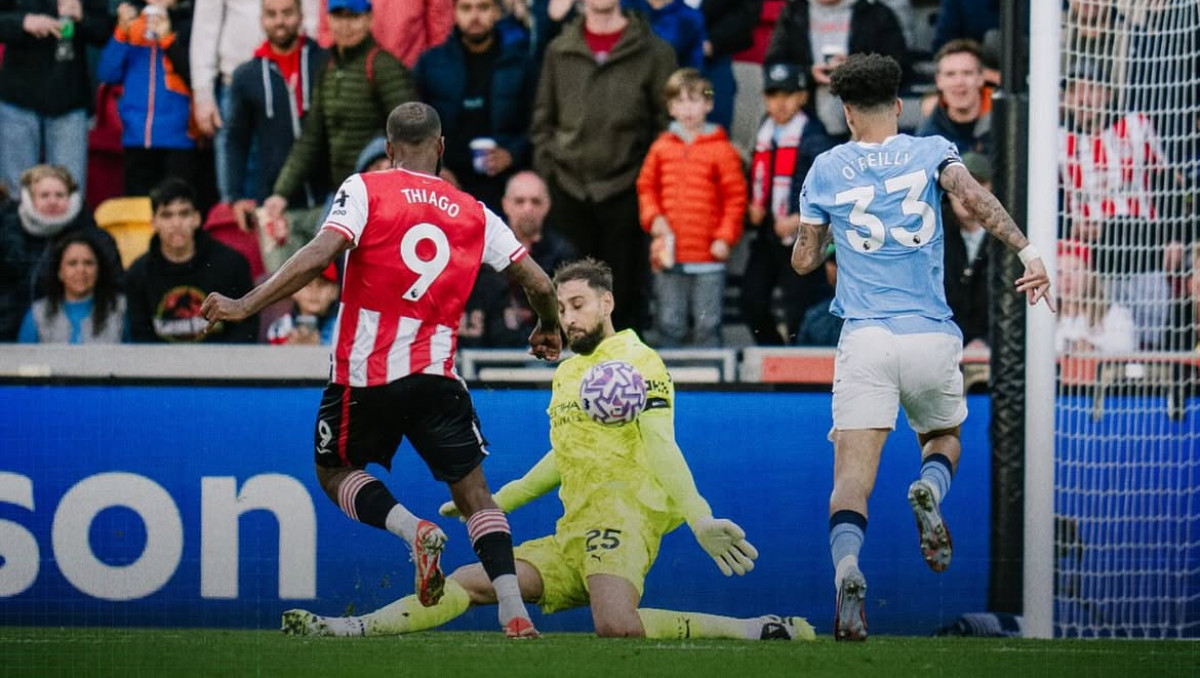 Один гол решил судьбу матча "Манчестер Сити" в АПЛ